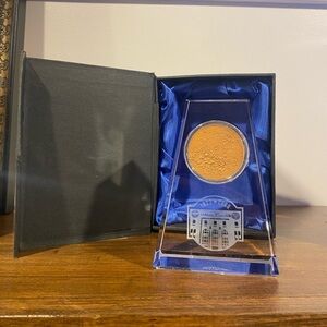 Yankee's Crystal paperweight. 1923-2008 New York Yankee Stadium Game used dirt.